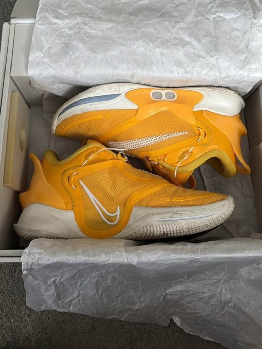 Nike Yellow and White self lacing low-Top Basketball Sneakers